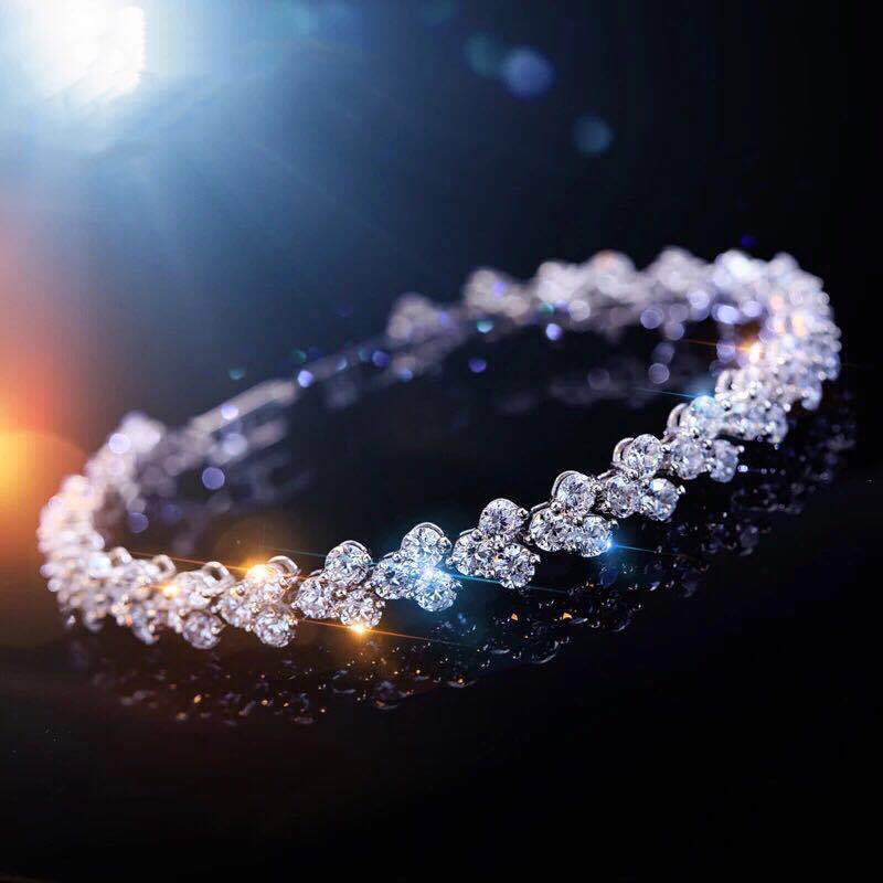 Fashion Women's Crystal Bracelet Gold And Silver Rose Gold Color Bracelet Magnetic Therapy Bracelet Health Jewelry