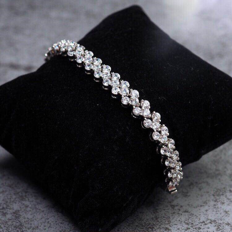 Fashion Women's Crystal Bracelet Gold And Silver Rose Gold Color Bracelet Magnetic Therapy Bracelet Health Jewelry