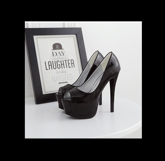 Black sexy and hate high sky nightclub fish mouth shoes 15cm super high waterproof table lacquer women's singles shoes.