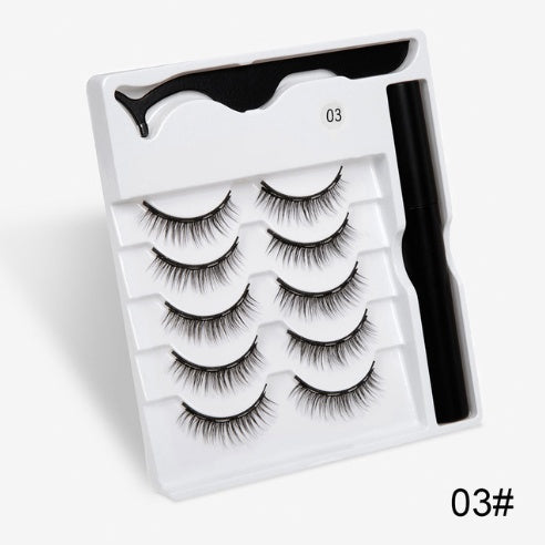 A Pair Of False Eyelashes With Magnets In Fashion