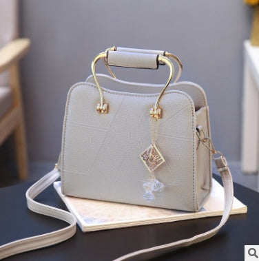 new fashion Korean version of the ladies handbag small bag female shoulder diagonal package