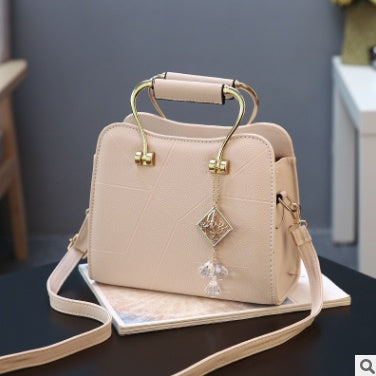 new fashion Korean version of the ladies handbag small bag female shoulder diagonal package