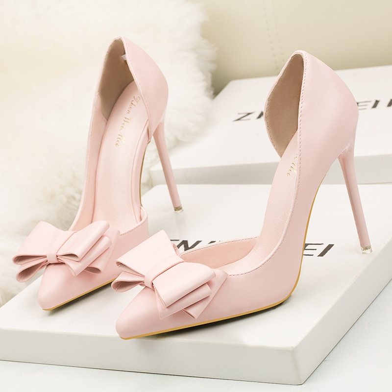 Spring high heels new female wild Korean version of the summer girl sexy side air pointed shallow mouth stiletto single shoes