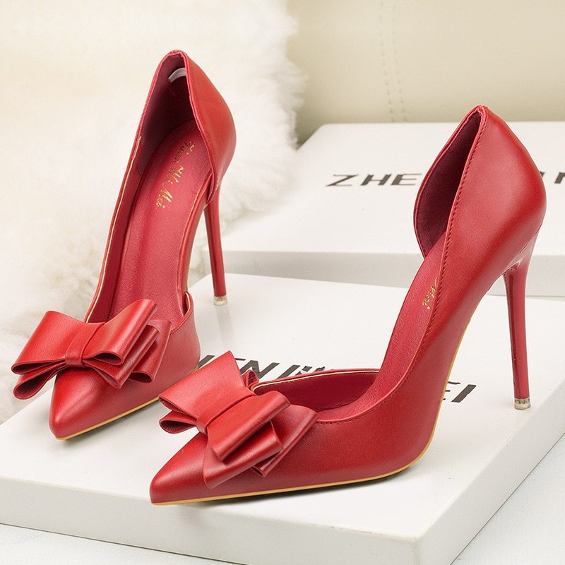 Spring high heels new female wild Korean version of the summer girl sexy side air pointed shallow mouth stiletto single shoes