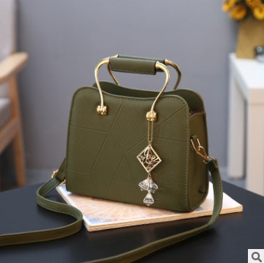 new fashion Korean version of the ladies handbag small bag female shoulder diagonal package