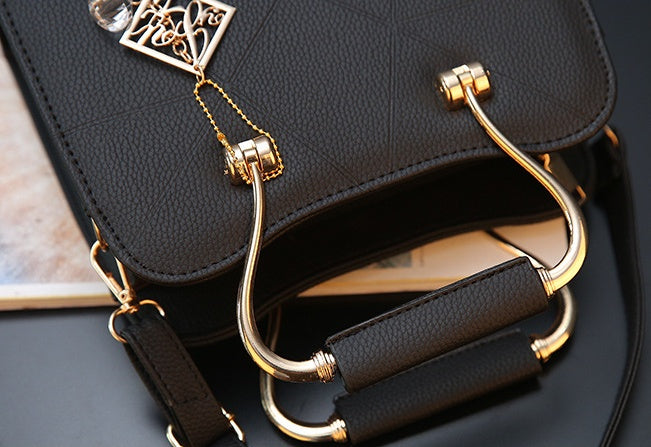 new fashion Korean version of the ladies handbag small bag female shoulder diagonal package