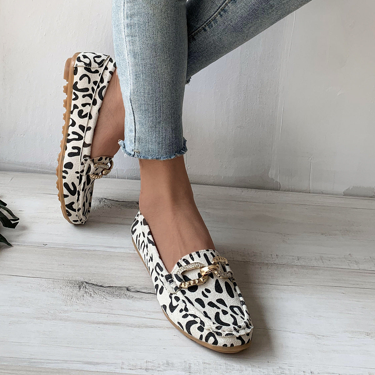 Chain Low-cut Flat Leopard Print Pumps Women